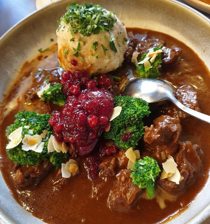 Das Wirtshaus unter dem Bogen