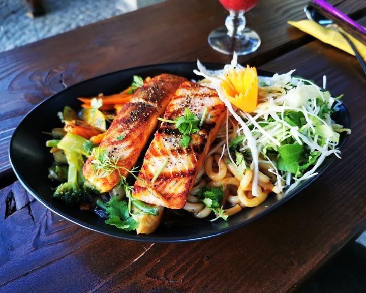 Nhà Tôi Restaurant