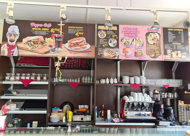 Puppen Cafe