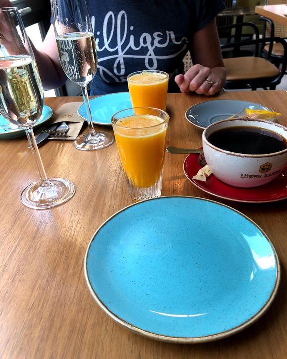 Lowen Kaffee