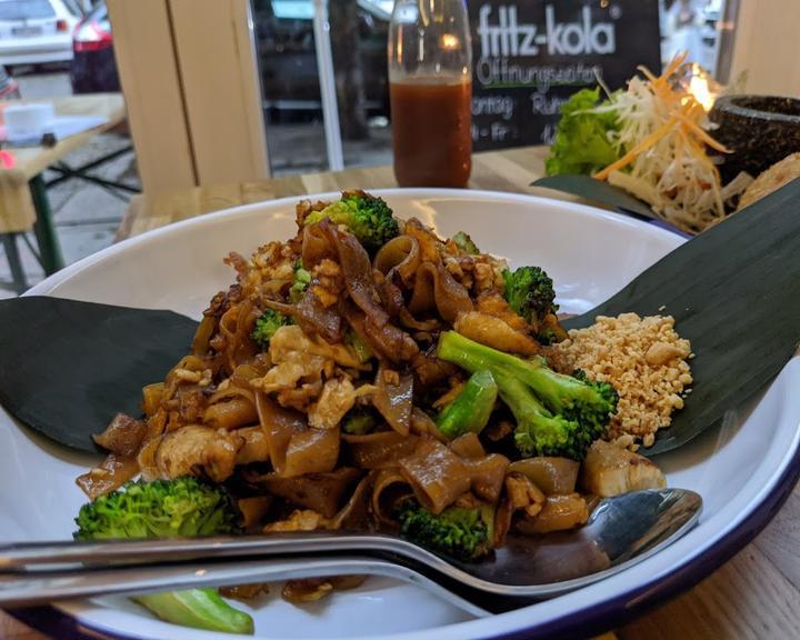 Charme Thai Bistrot Cafe