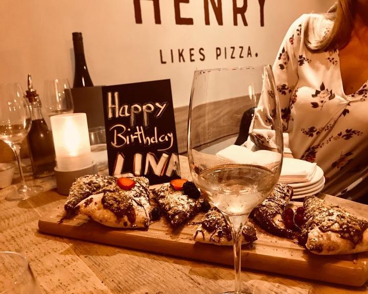 Henry Likes Pizza