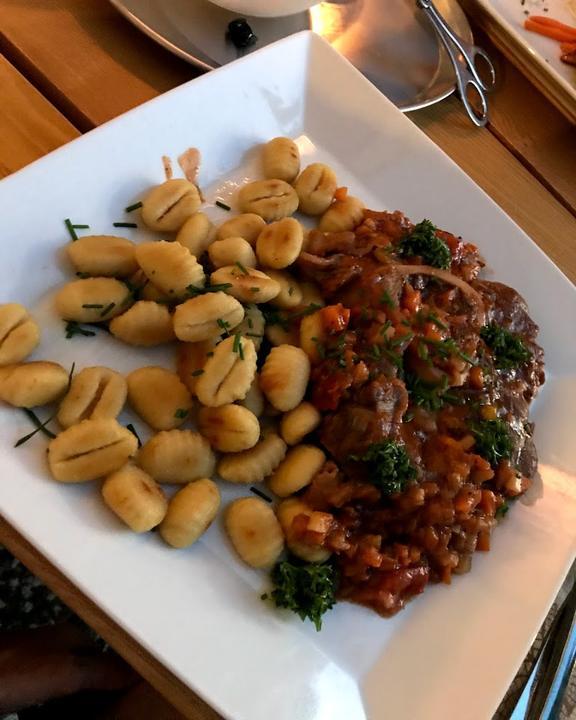 Al Nafetha Restaurant
