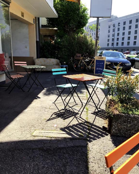 Schnickschnack Ladencafé