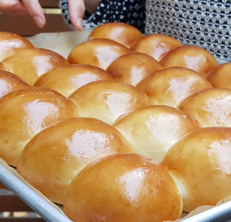 CRACKBUNS
