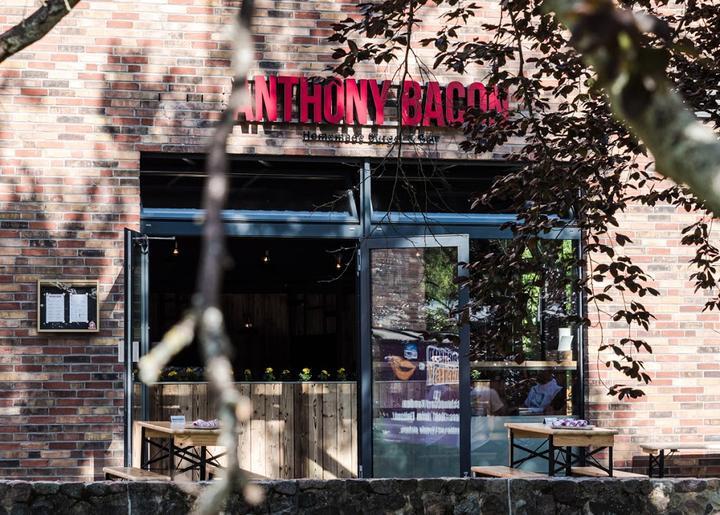 Anthony Bacon - Homemade Burger & Bar