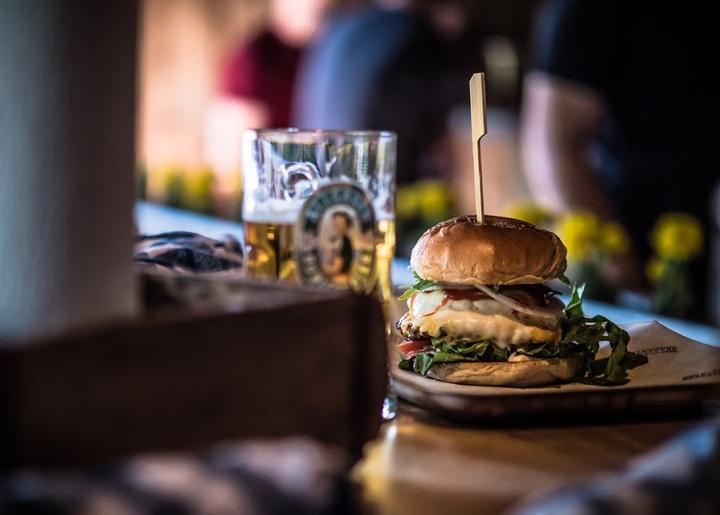 Anthony Bacon - Homemade Burger & Bar