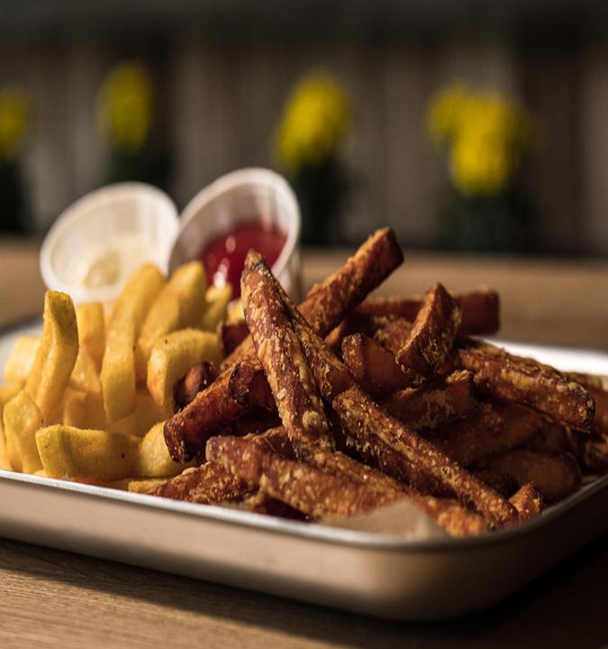 Anthony Bacon - Homemade Burger & Bar