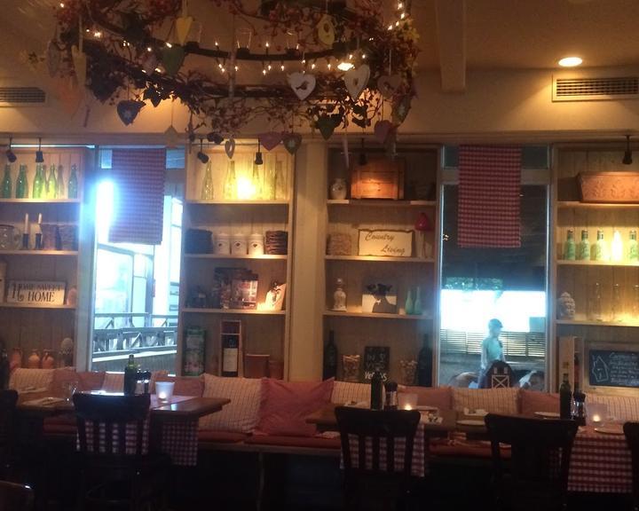 Country Kitchen