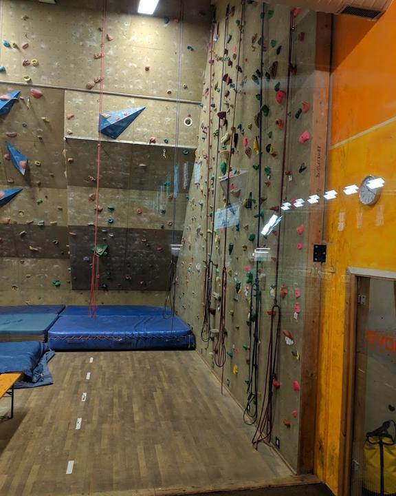 Cosmo Sports GmbH