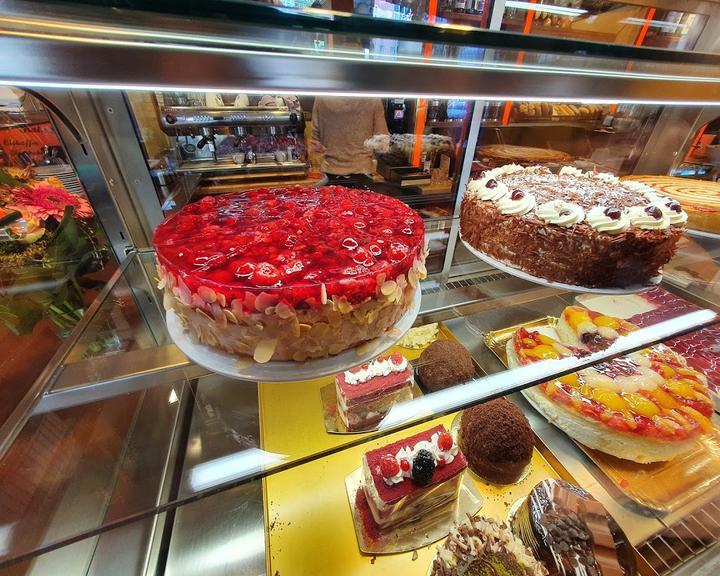 Melis Cafe - Backerei