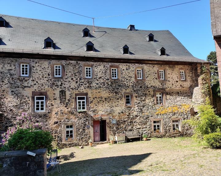 Burg Post