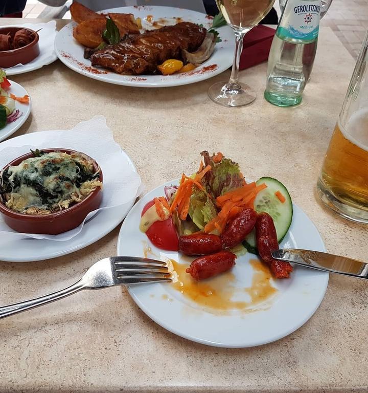 Tapas y Mas Tres