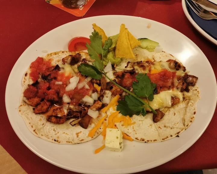 Tacos y Tequila