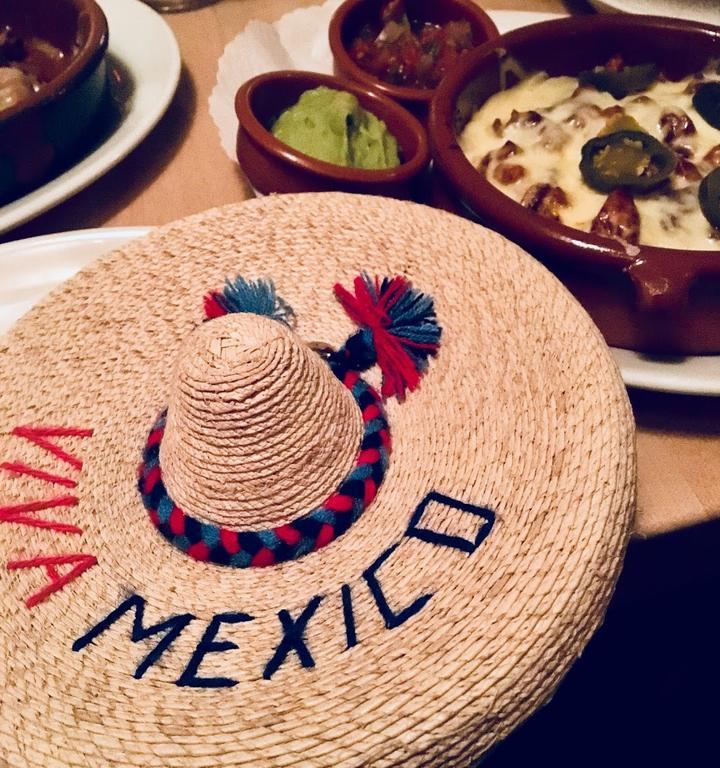 Tacos y Tequila