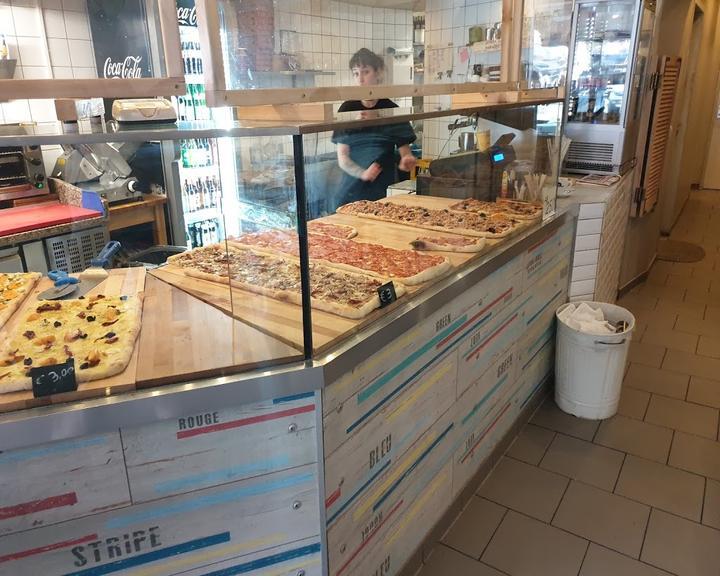 Pizza Delizia