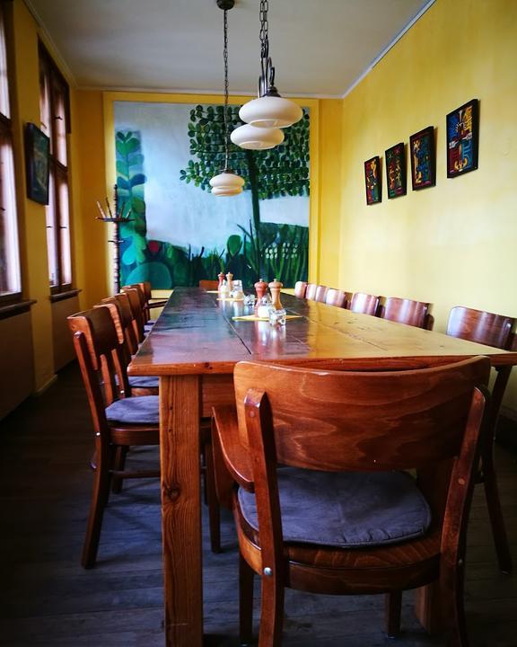 Cafe Mirabelle
