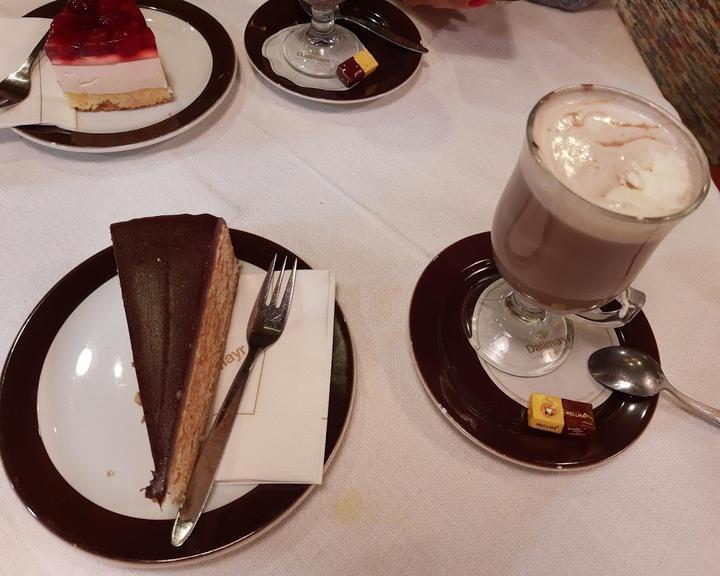 Cafe Guglhupf