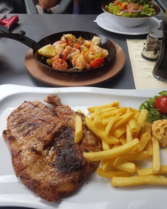 Big Bull Steakhouse