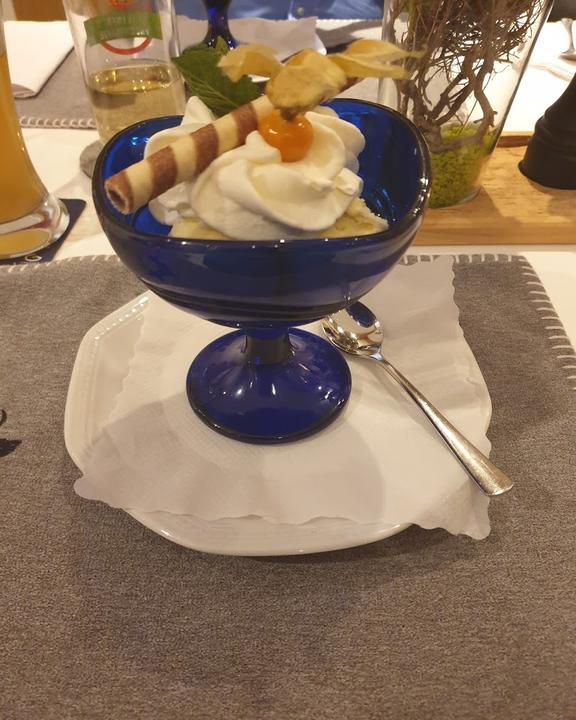 Dionyssos Im Hirsch