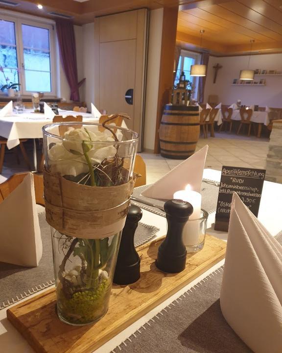 Dionyssos Im Hirsch