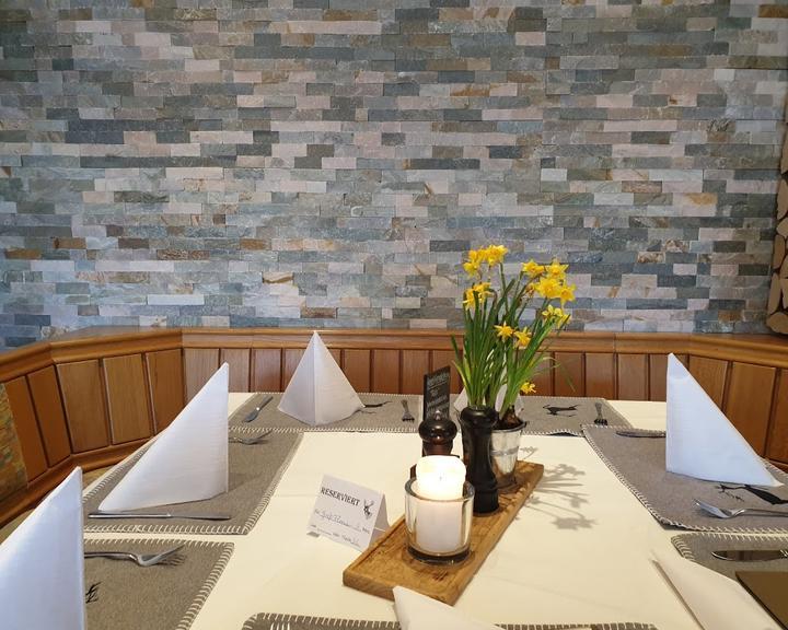 Dionyssos Im Hirsch