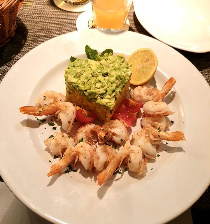 Saha | Cafe Restaurant