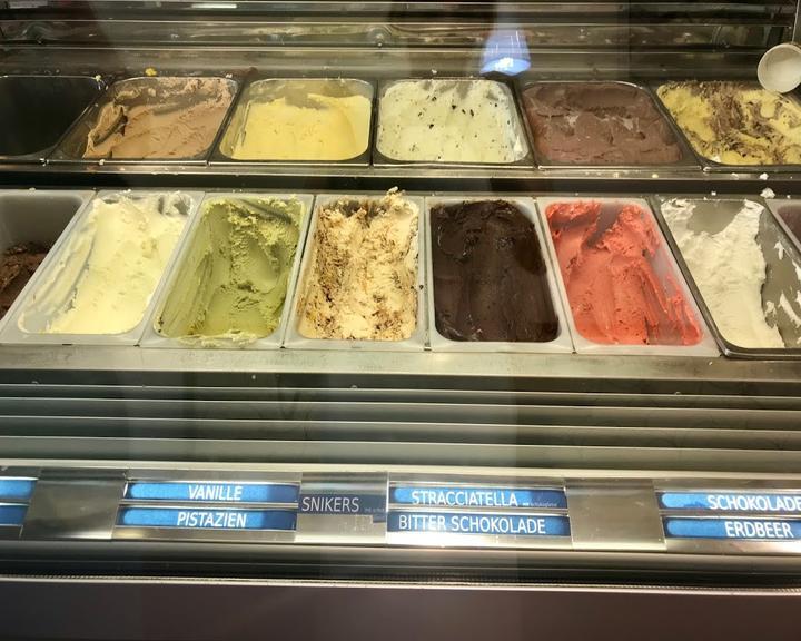 Eis Milano