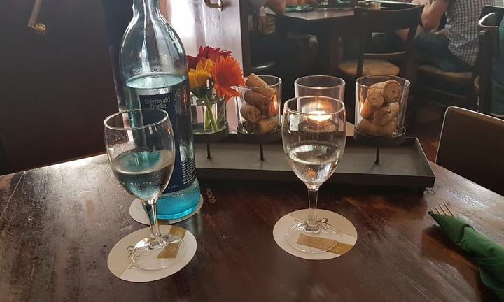 Weinstube Rabennest