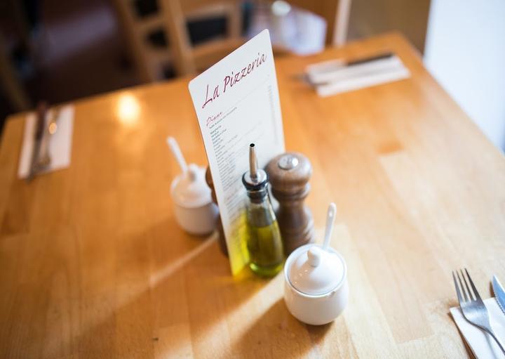 La Pizzeria