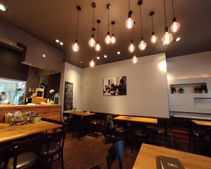 Antru Noodle Bar & More - Vietnam Restaurant