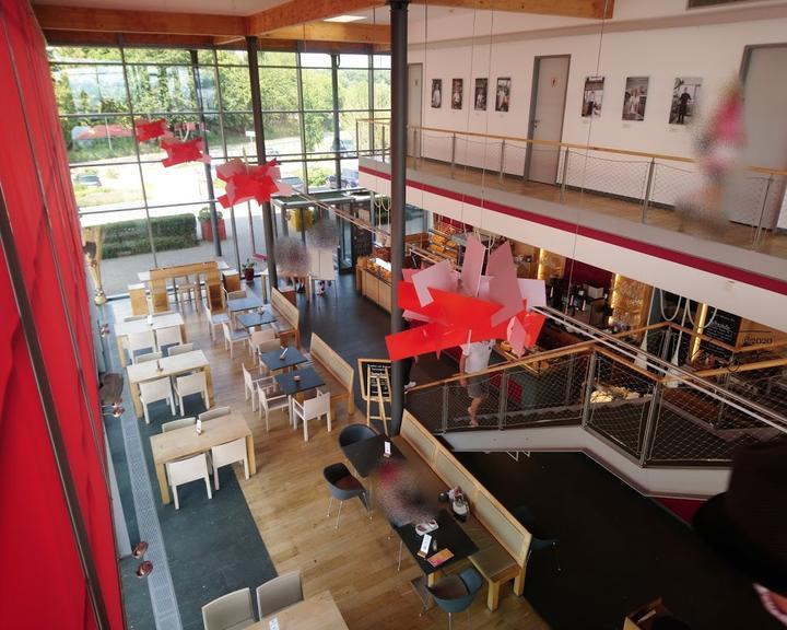 Cafe Peters Fahrhafen Mukran