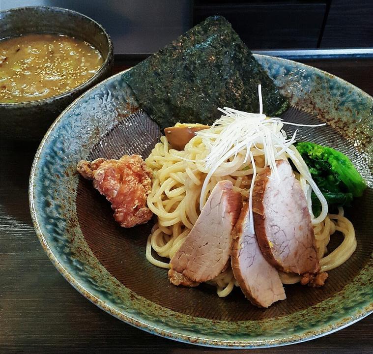 Naniwa