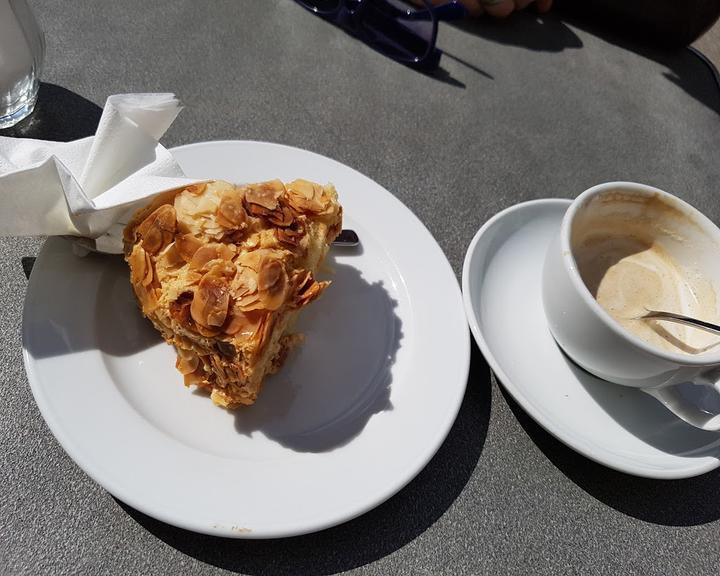 Manstein Cafe Bistrot