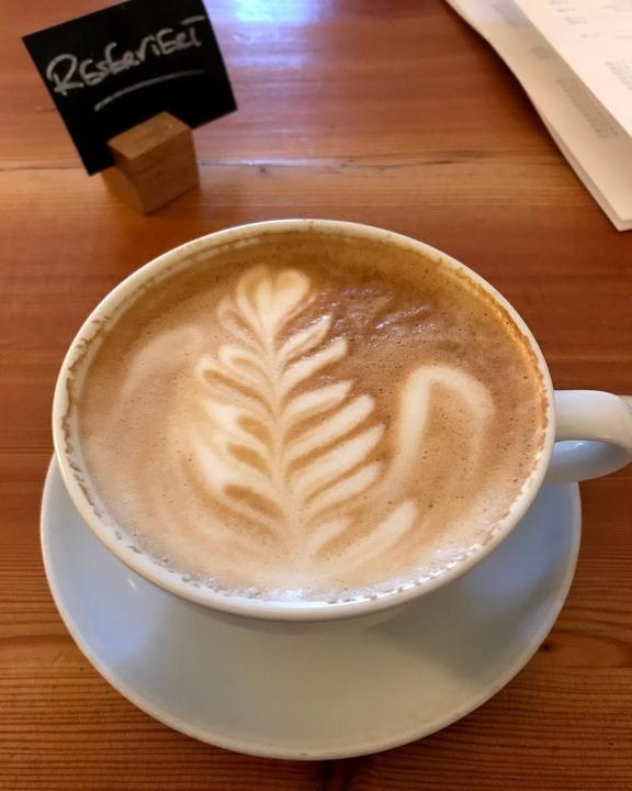 Cafe Glueck und Selig