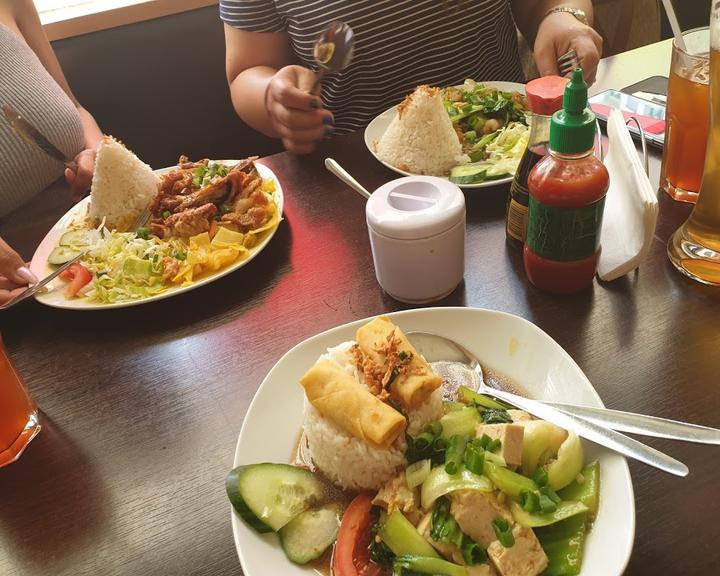 Mabuhay - Indonesian Restaurant