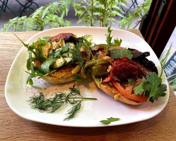 cafecafe - urban eats & coffee
