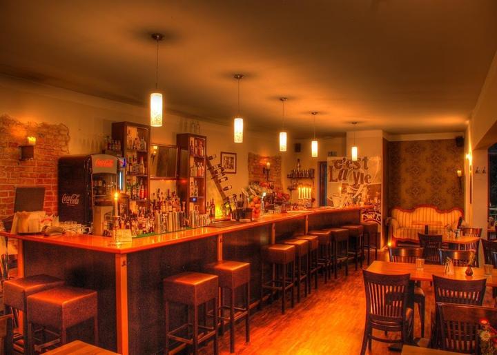 Restaurant/Bar Meilenstein
