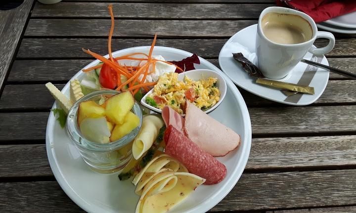 Restaurant/Bar Meilenstein