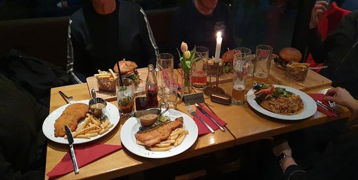 Restaurant/Bar Meilenstein