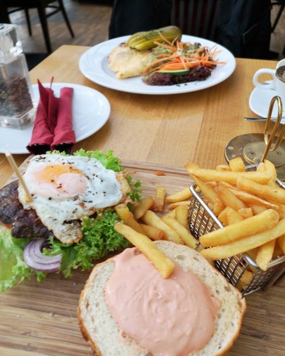 Restaurant/Bar Meilenstein