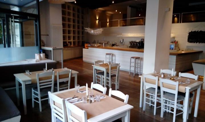 Cavos Taverna