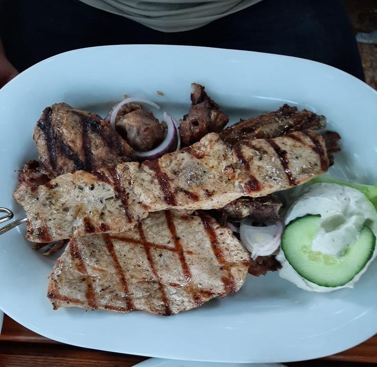 Taverna Ela Mesa