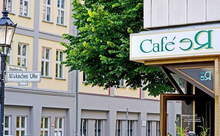 Cafe Re