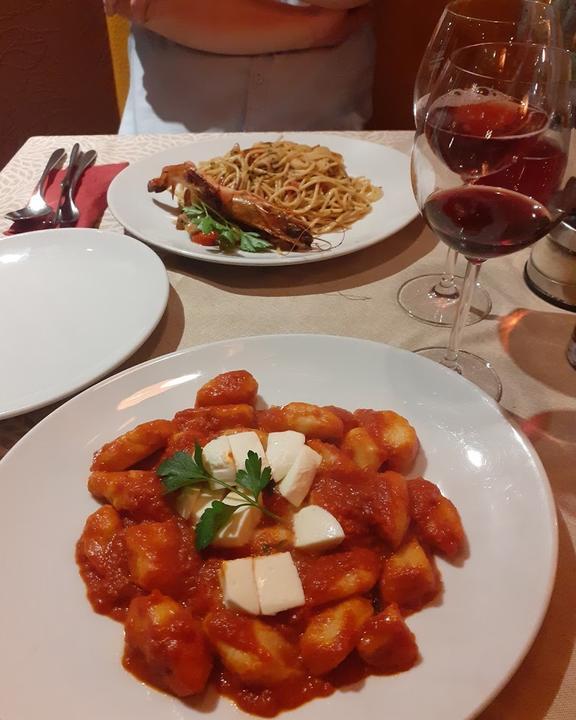 Trattoria La Piazzetta