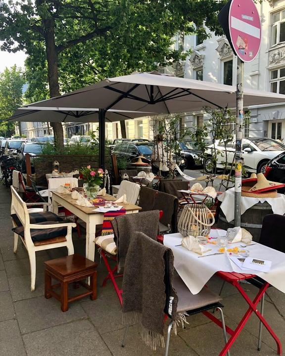 Karls Cafe & Weine
