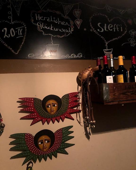 Karls Cafe & Weine