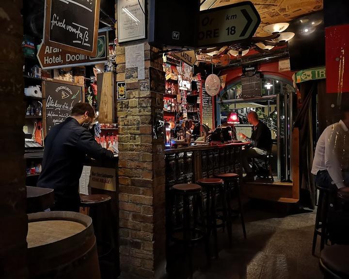 Fiddlers Green Irish Pub