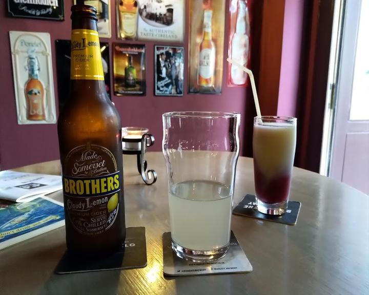 Loch Ness Scottish Pub & Whisky Bar