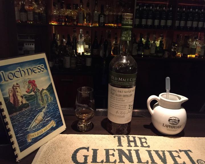 Loch Ness Scottish Pub & Whisky Bar